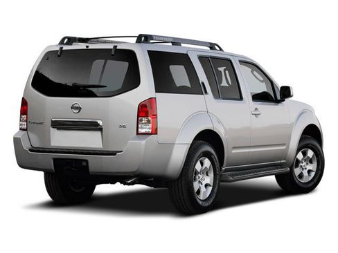 Used 2008 Nissan Pathfinder SE w/ Leather Pkg RWD image 2