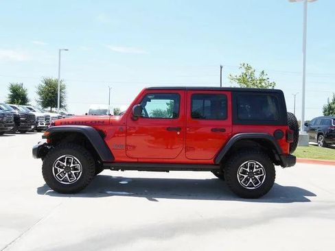 Used 2026 Jeep Wrangler Unlimited Rubicon AWD/4WD image 6