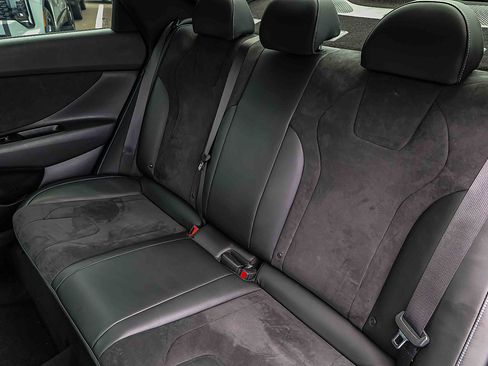 Used 2025 Hyundai Elantra N FWD image 21