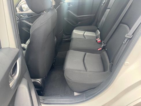 Used 2016 MAZDA MAZDA3 i Sport FWD image 7