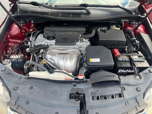 Used 2016 Toyota Camry SE FWD image 11