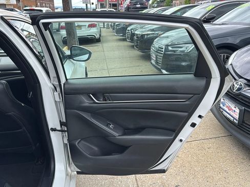 Used 2020 Honda Accord Sport image 13