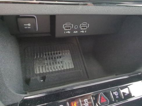 New 2026 Jeep Grand Wagoneer Limited AWD/4WD image 21
