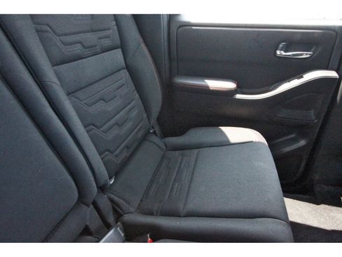 Certified 2025 Nissan Frontier PRO-4X w/ Pro Convenience Package AWD/4WD image 16