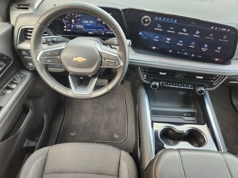 Used 2025 Chevrolet Tahoe LS image 27