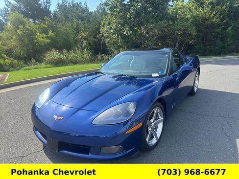 Used 2006 Chevrolet Corvette Coupe w/ Preferred Equipment Group RWD image 3