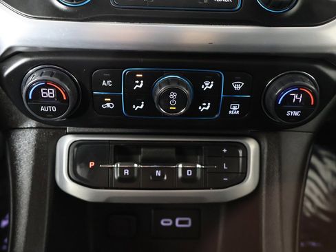 Used 2023 GMC Acadia SLE w/ Driver Convenience Package image 47