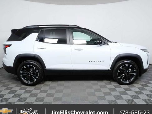 New 2026 Chevrolet Equinox RS w/ Convenience Package III AWD/4WD image 2