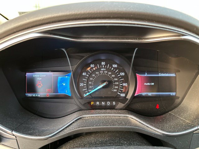 Used 2014 Ford Fusion SE w/ Equipment Group 202A FWD image 16