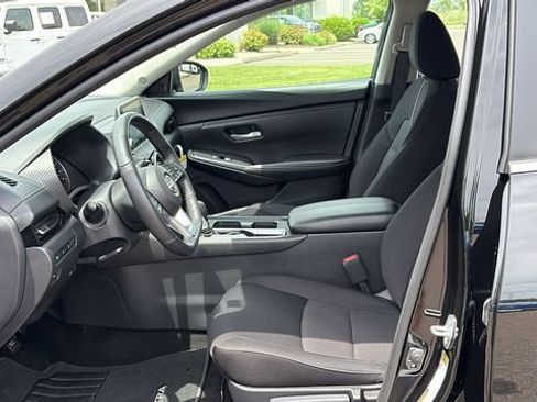 Certified 2025 Nissan Sentra SV w/ All-Weather Package FWD image 10