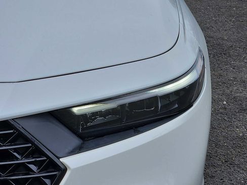 Certified 2023 Honda Accord LX image 9