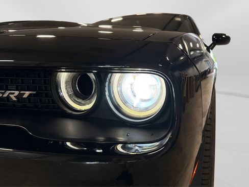 Used 2016 Dodge Challenger SRT Hellcat RWD image 13