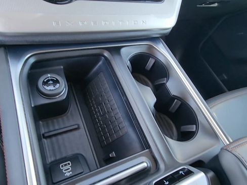 Certified 2025 Ford Expedition Max Active image 28