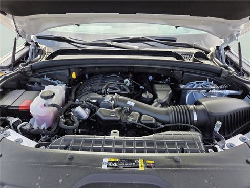 New 2025 Jeep Grand Cherokee Altitude image 61