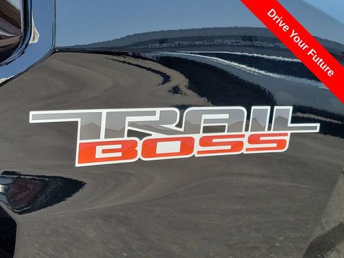 Used 2026 Chevrolet Colorado Trail Boss AWD/4WD image 29
