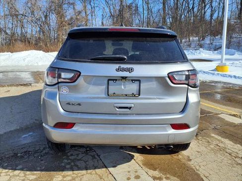 Used 2022 Jeep Compass High Altitude AWD/4WD image 6