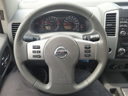 Used 2014 Nissan Frontier SV AWD/4WD image 34