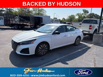 Used 2024 Nissan Altima 2.5 SV