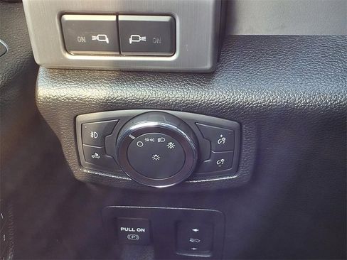 Used 2019 Ford F150 Platinum w/ Equipment Group 701A Luxury image 22