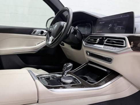 Used 2019 BMW X5 xDrive40i w/ Premium Package 2 image 29