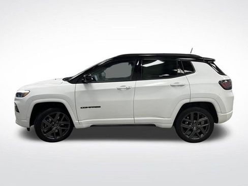 Used 2024 Jeep Compass Limited w/ High Altitude Package image 14