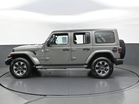 Used 2023 Jeep Wrangler Unlimited Sahara w/ Cold Weather Group AWD/4WD image 43