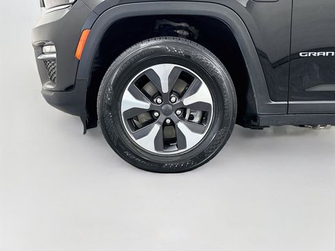 Used 2024 Jeep Grand Cherokee Limited 4xe AWD/4WD image 34