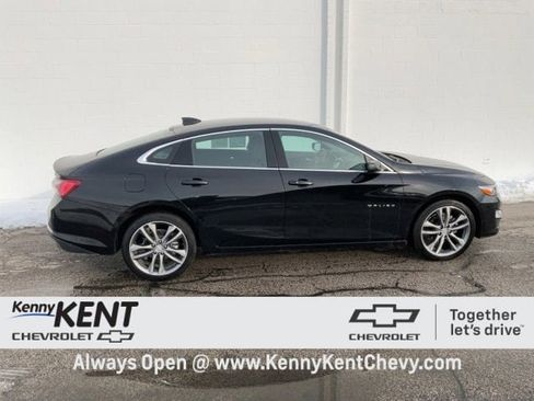 Used 2024 Chevrolet Malibu LT image 3