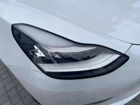 Used 2023 Tesla Model 3 Standard Range image 34