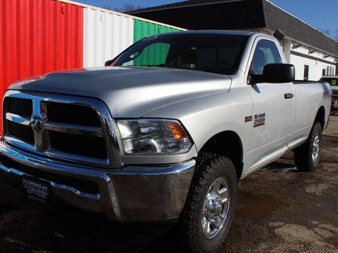 Used 2018 RAM 2500 Tradesman w/ Chrome Appearance Group AWD/4WD image 2