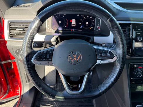 Used 2020 Volkswagen Atlas Cross Sport SEL Premium R-Line image 23