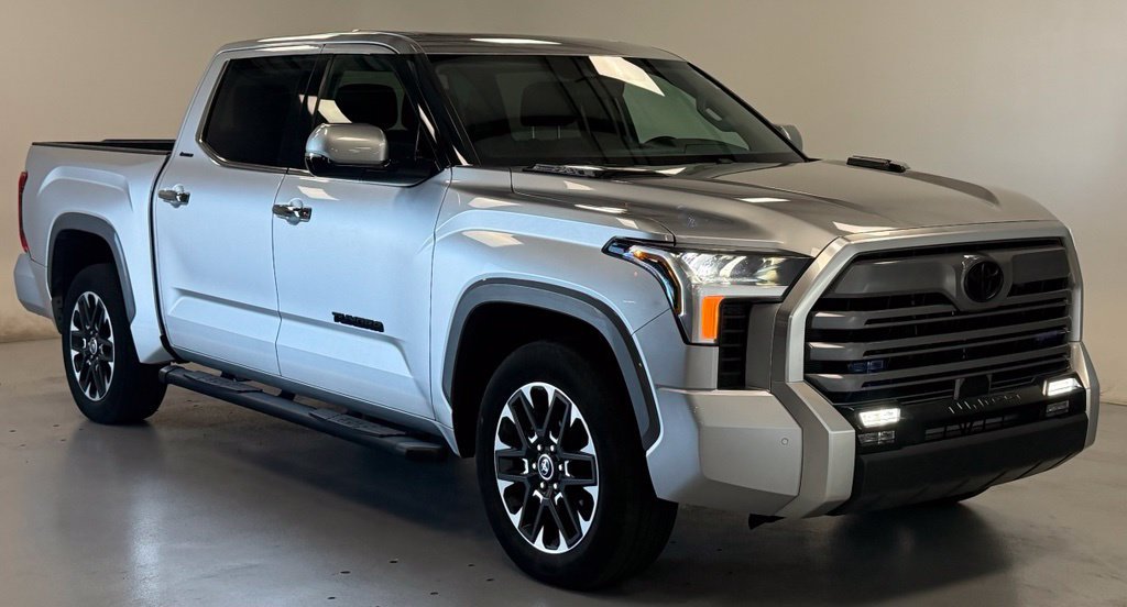 Used 2023 Toyota Tundra Limited w/ Power Package RWD image 6