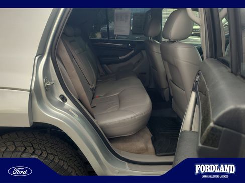 Used 2005 Toyota 4Runner Limited AWD/4WD image 18