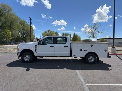 New 2026 Ford F250 XL w/ XL Chrome Package AWD/4WD image 8