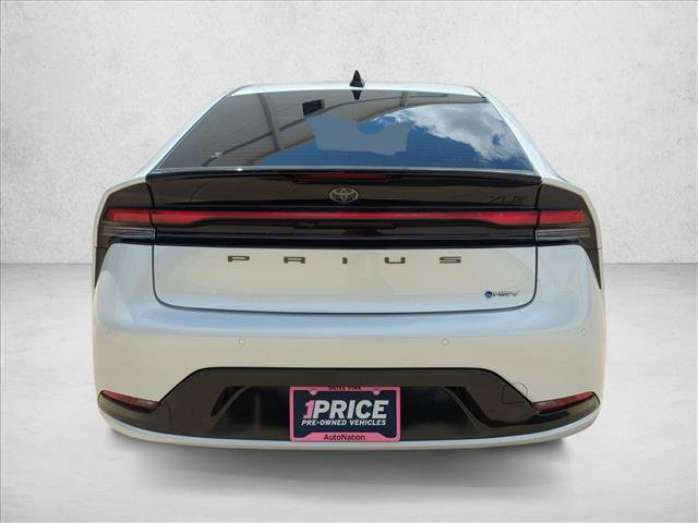 Used 2026 Toyota Prius XLE FWD image 7