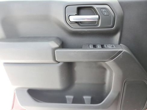 Used 2020 Chevrolet Silverado 1500 Custom Trail Boss w/ Custom Convenience Package image 17