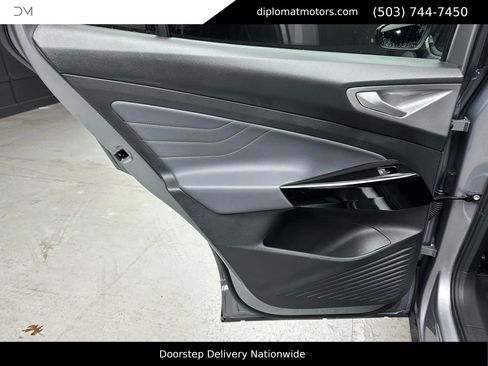 Used 2024 Volkswagen ID.4 Pro S image 27