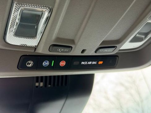 Used 2023 Chevrolet Silverado 1500 LT image 19