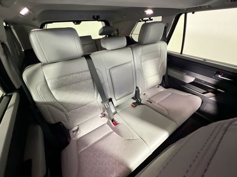 Used 2024 Toyota Sequoia Limited image 33