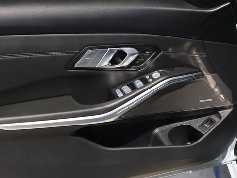 Used 2026 BMW M3 Competition w/ Executive Package image 17