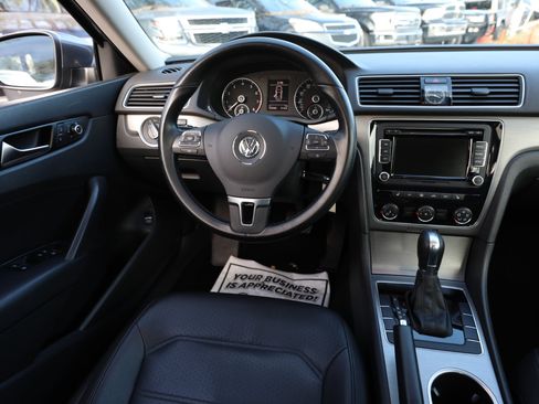 Used 2014 Volkswagen Passat 1.8T SE image 13