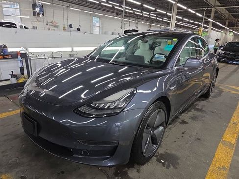 Used 2018 Tesla Model 3 Performance AWD/4WD image 3