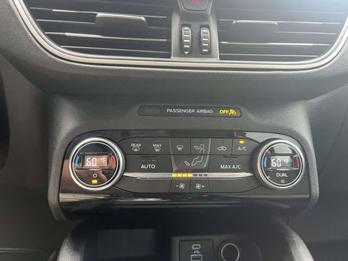 Used 2021 Ford Escape SE FWD image 34