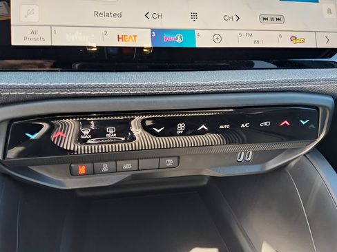 New 2026 Jeep Cherokee Laredo AWD/4WD image 14