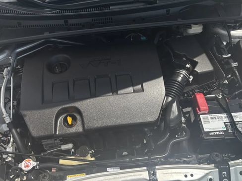 Used 2019 Toyota Corolla LE FWD image 43