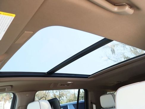 New 2026 GMC Yukon XL Denali w/ Denali Reserve Package image 18