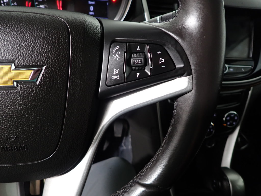 Used 2019 Chevrolet Trax LT w/ LT Convenience Package FWD image 23