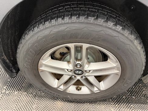 Used 2017 Hyundai Santa Fe Sport image 38