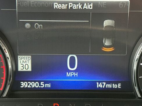 Used 2022 Ford Explorer XLT w/ Equipment Group 202A image 30