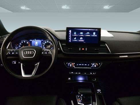 Certified 2023 Audi Q5 2.0T Premium image 3